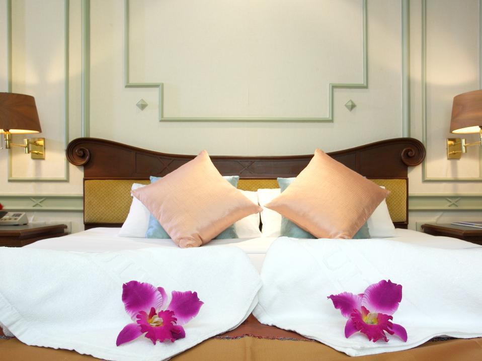 Majestic Suites Hotel Бангкок Экстерьер фото